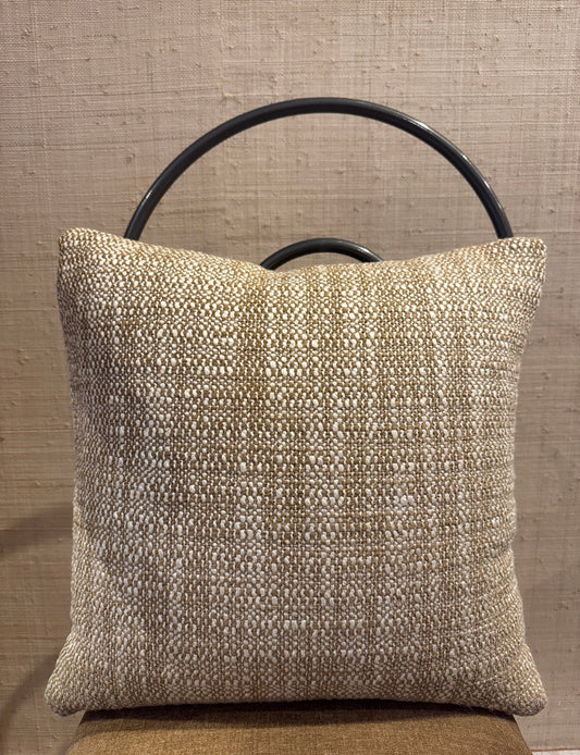 Elitis cushion LA