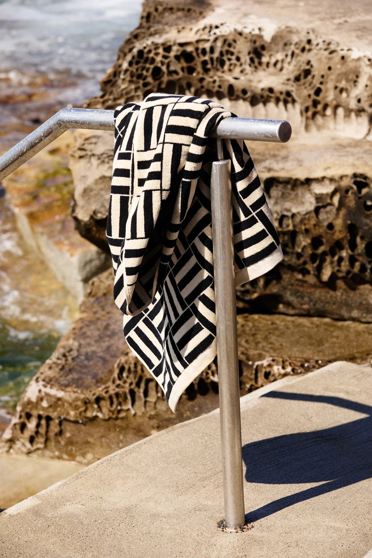 BAINA beach & pool towel