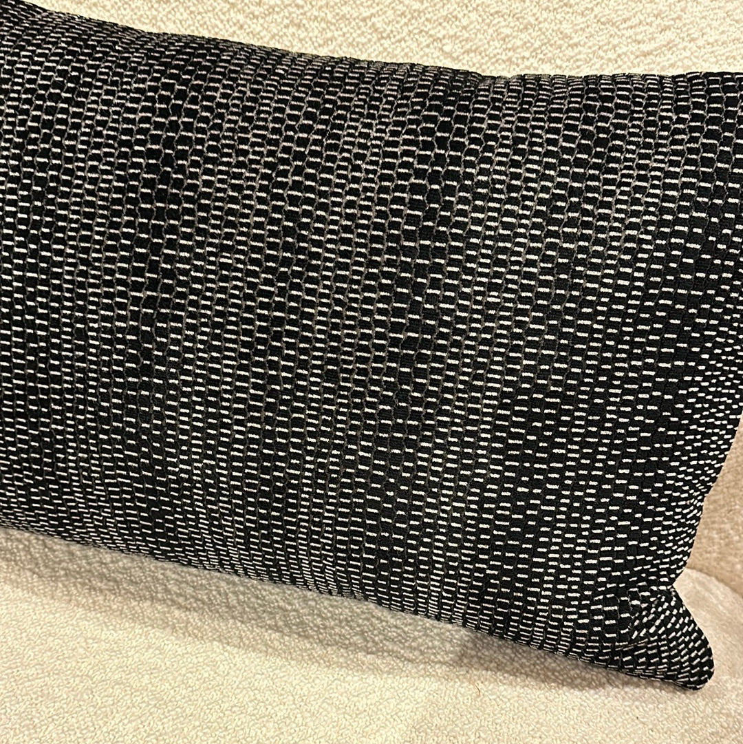 Larsen cushion