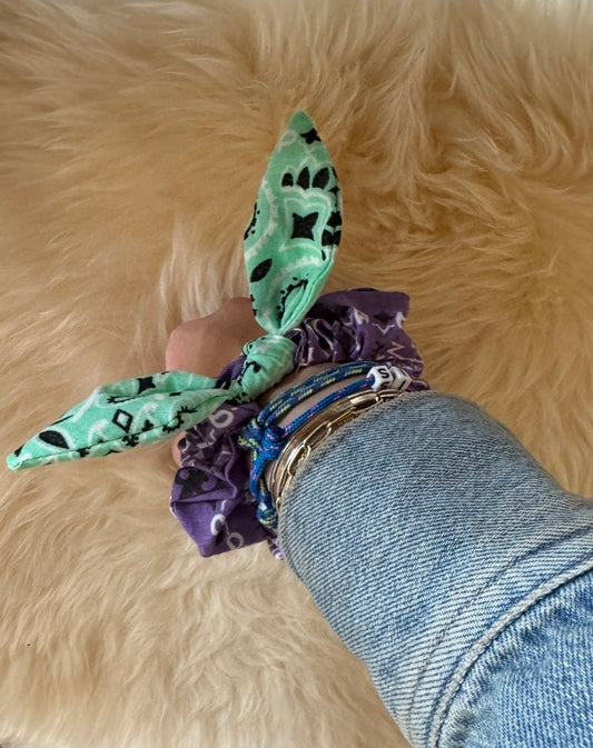 Call it by your name scrunchie Lila/mint