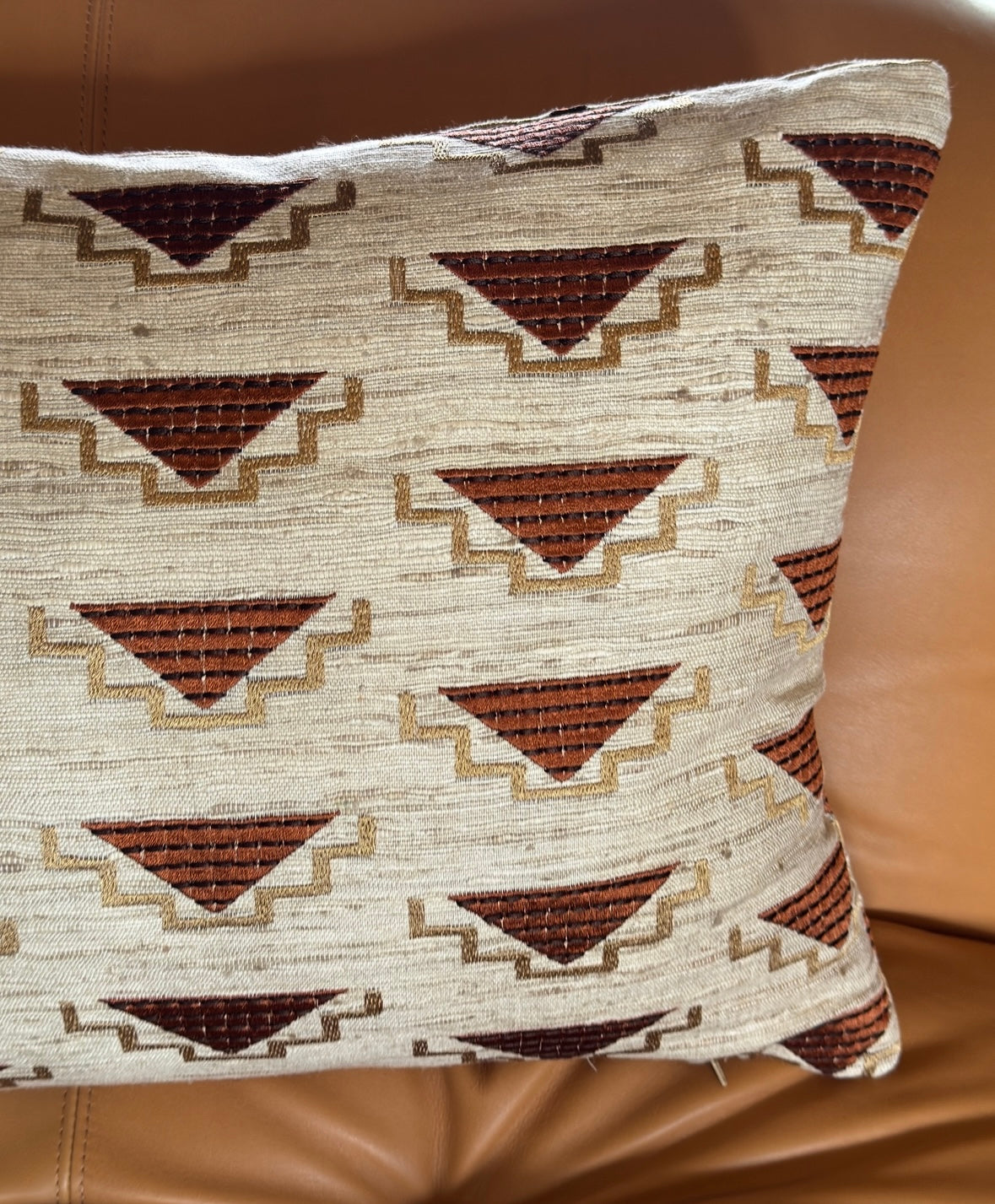 Nobilis cushion Terra