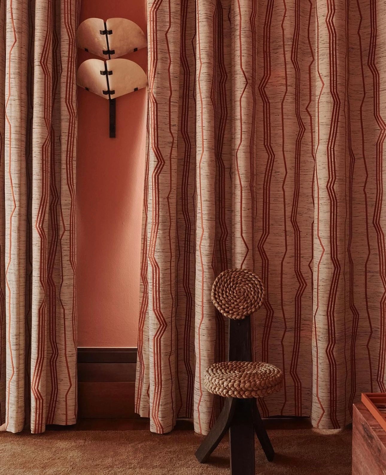 Nobilis cushion