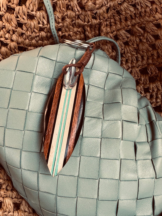 Malibu 4 surf keychain