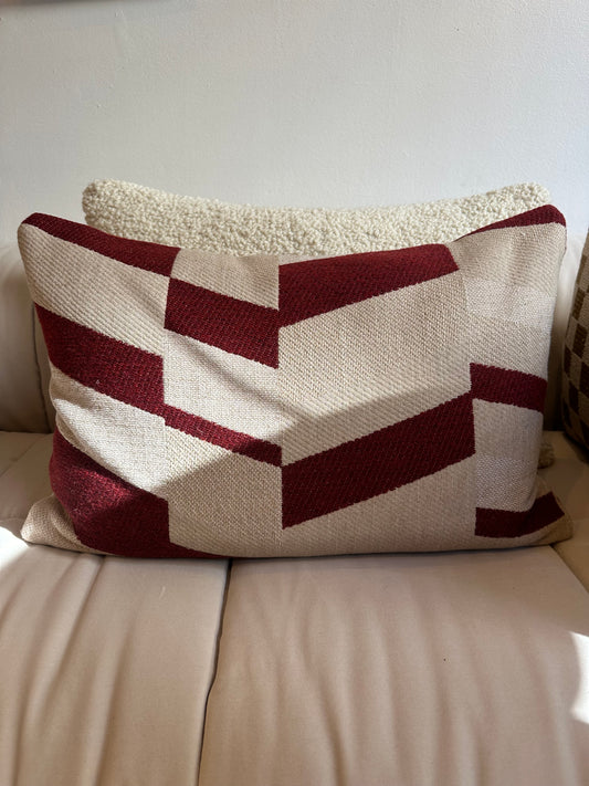 Nobilis cushion red