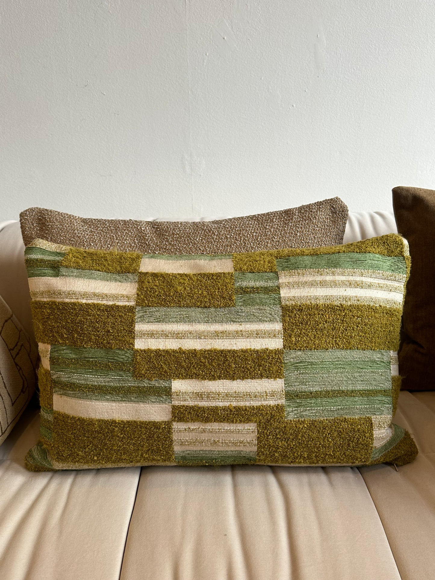 Elitis green cushion