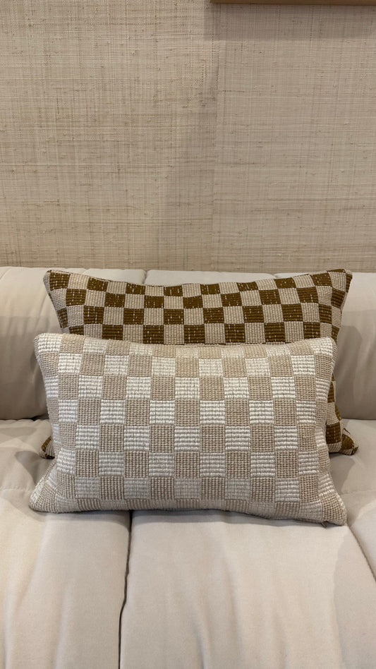 Larsen cushion checkered off white