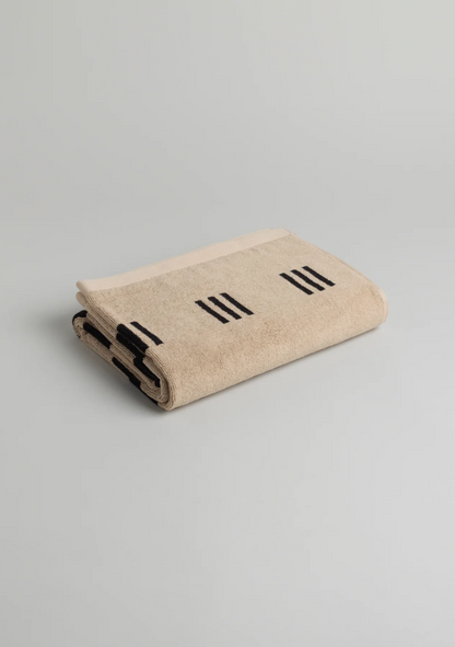 BAINA BATH TOWEL CLAREMONT Sand & Noir