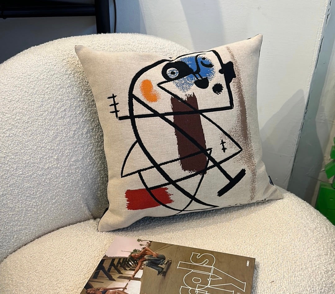 cushion noelle baartmans