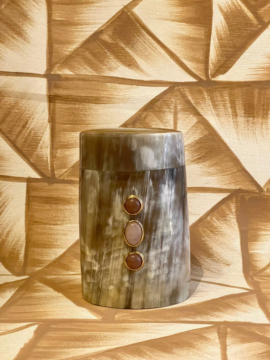 Horn box with gold, rose quartz and moon stones