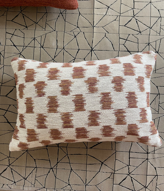 Larsen cushion